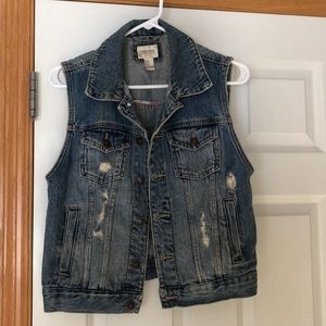 Jean Vest